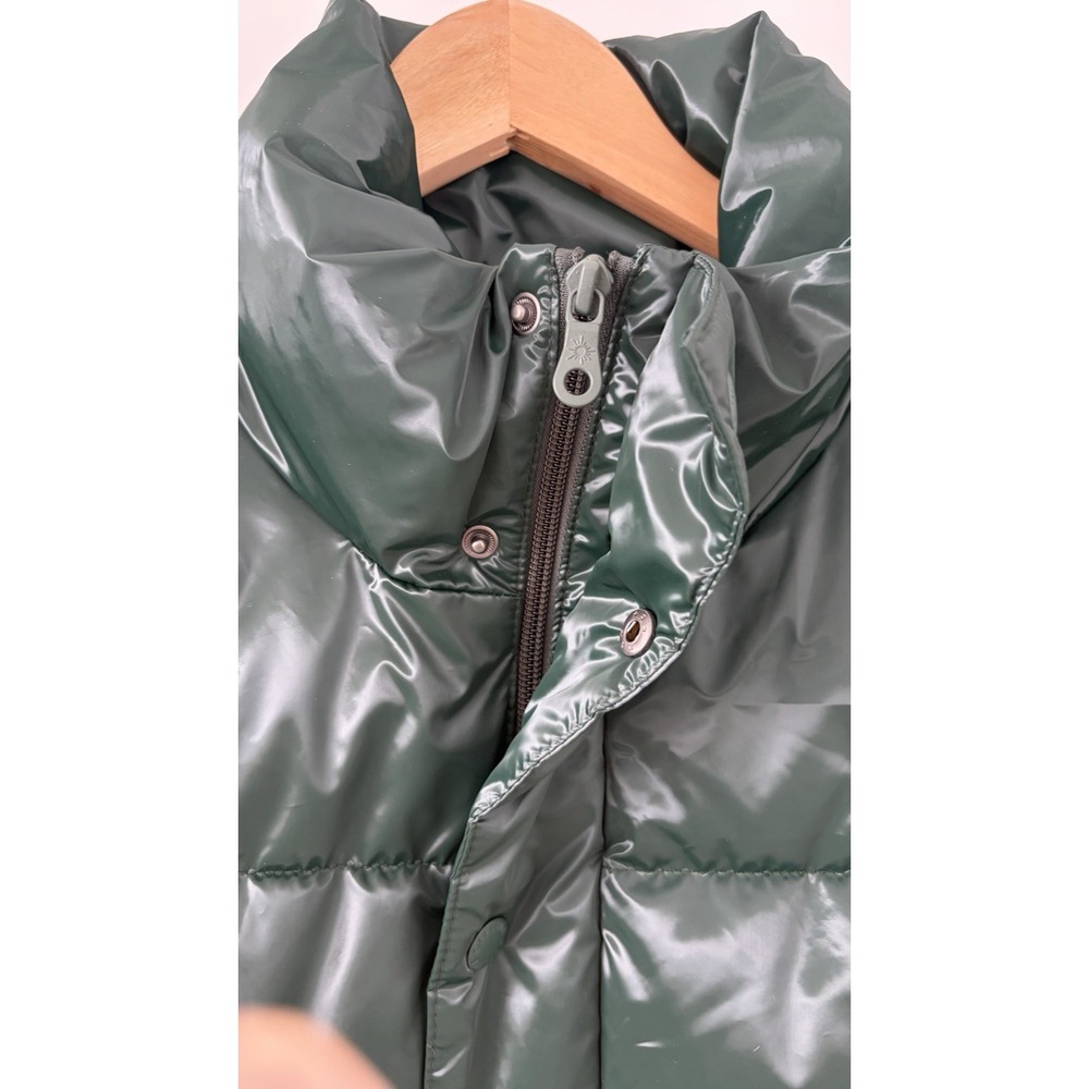 Offline By Aerie Green Shiny Glossy Puffer Vest Size XL Zip & Snap W/Pockets - Picture 5 of 12